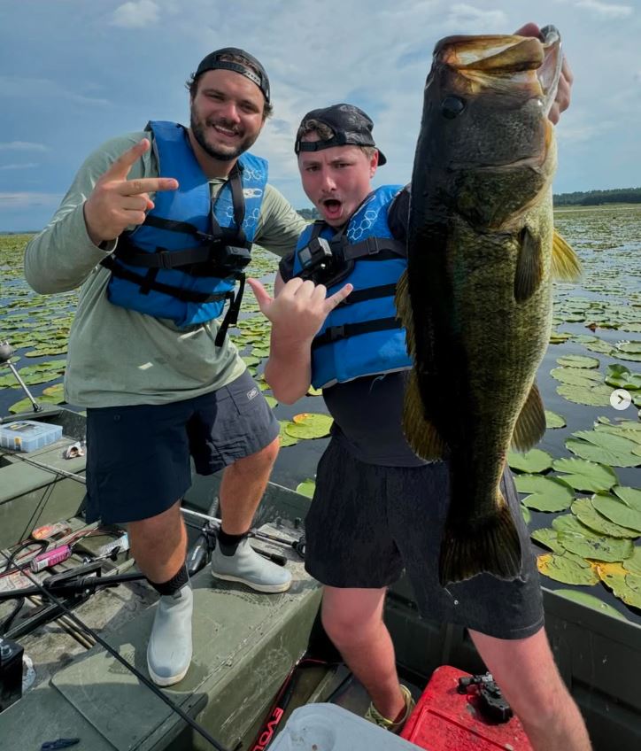 Ayo Fishing
