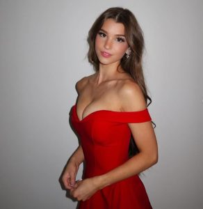 Brooke Monk Net Worth and Biography