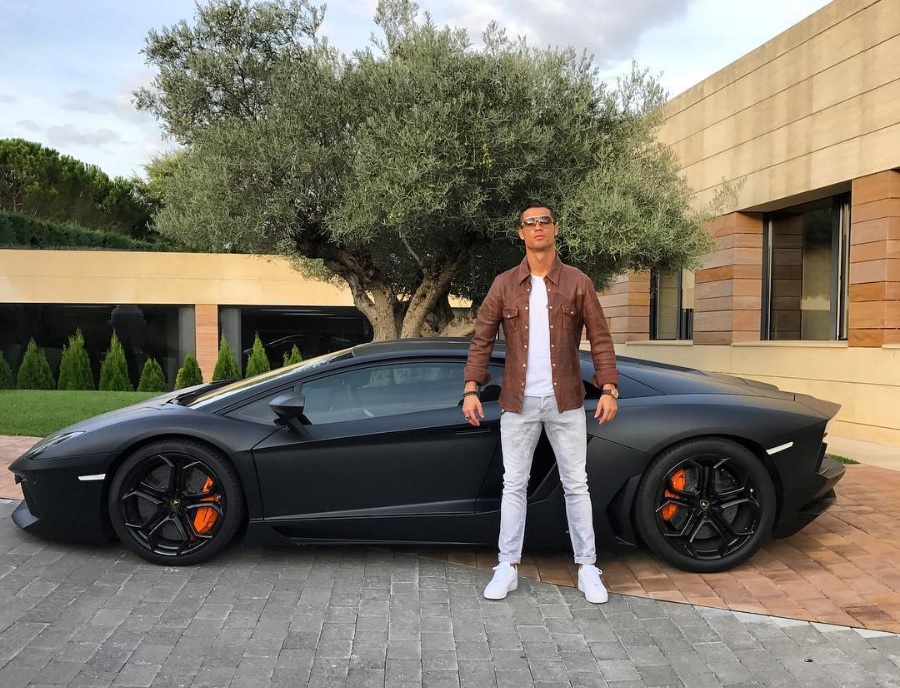 Lamborghini Aventador - Cristiano Ronaldo car collection