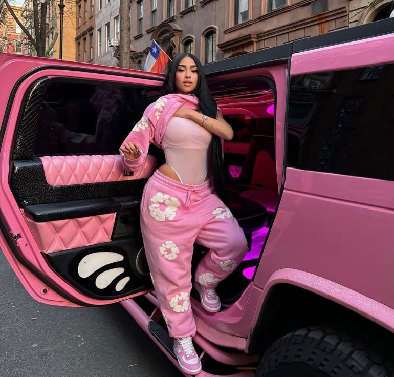 Paloma Mami