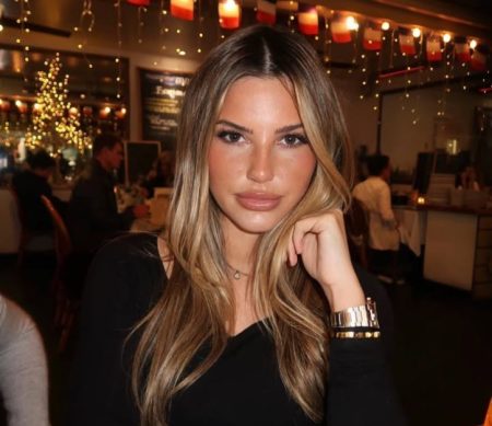 Who Is Iris Kendall? Spray‑Tan Artist, Influencer & Love Island USA Season 7’s Emotional Anchor Iris Kendall