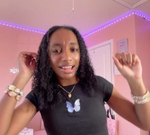 izabelamarie Wiki, Age